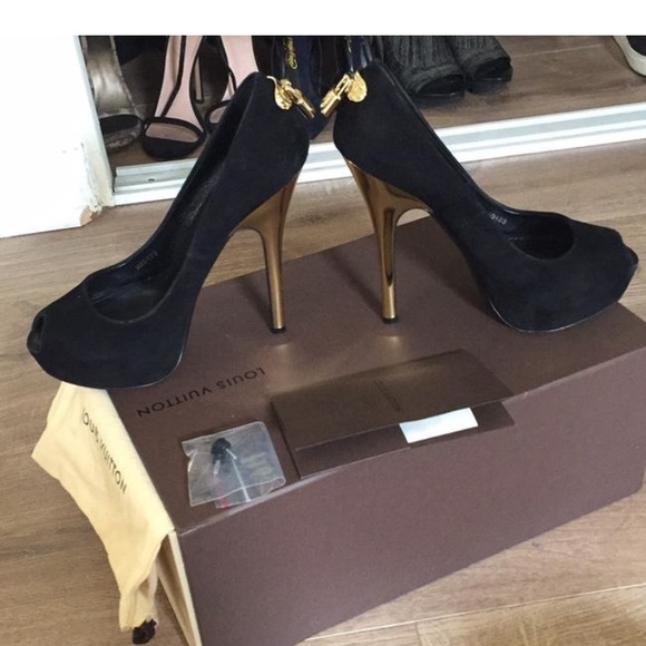 Louis Vuitton heels check other post - Picture 2 of 5